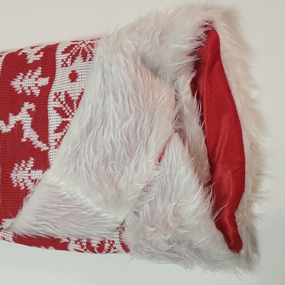Holiday Style Tree Skirt Red and White Color - Picture 9 of 10